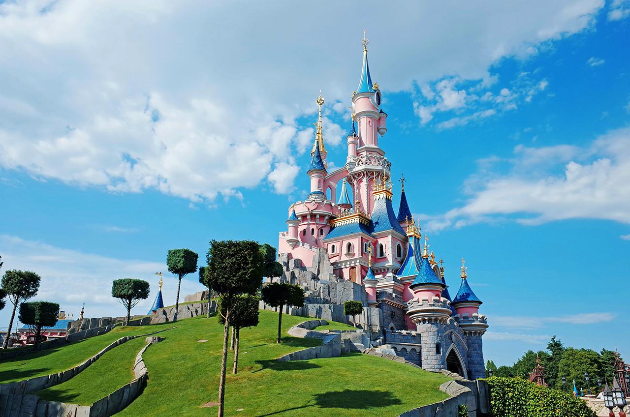 A Paris attractions : Disneyland Paris